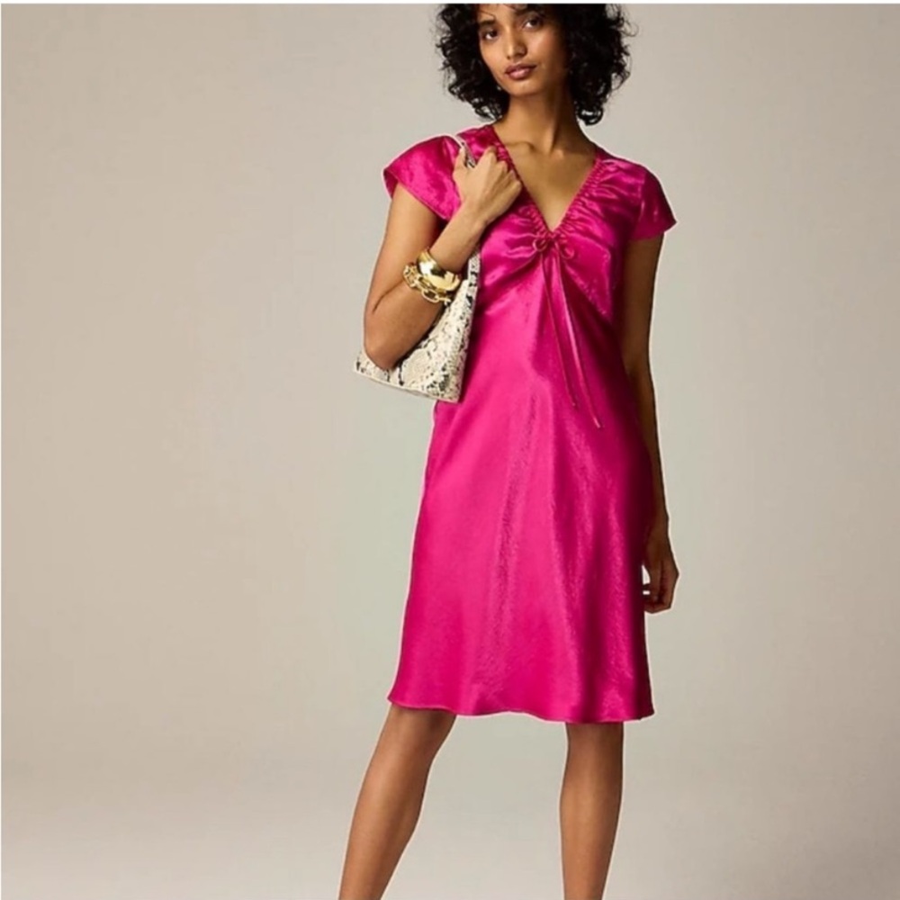 NWT J. Crew 2024 Short Sleeve Slip Dress in Textured Satin Fuscia Size 6.